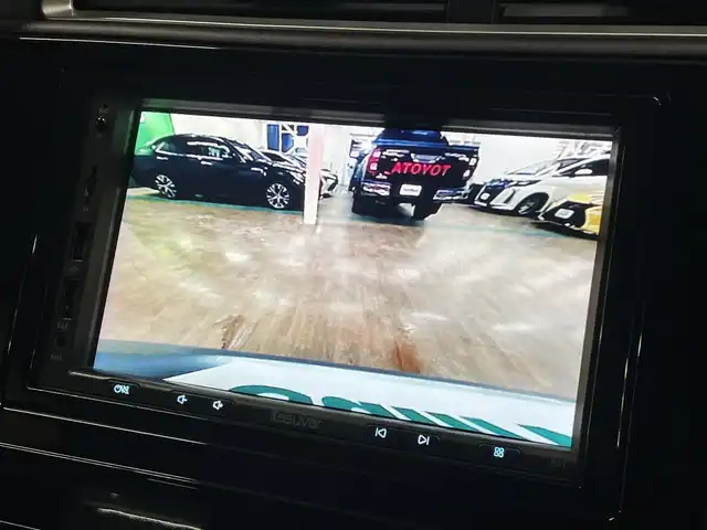 ホンダ シャトル G ホンダセンシング 道央・札幌 2019(令1)年 6.5万km ルナシルバーM ホンダセンシング/・衝突軽減ブレーキ/・レーンキープアシスト/・横滑り防止/レーダークルーズコントロール/社外ディスプレイオーディオ/・Bluetooth/AUX/USB/Apple CarPlay/バックカメラ/ビルトインETC/LEDヘッドライト/LEDフォグランプ/オートライト/プッシュスタート/スマートキー×2/純正フロアマット/純正ドアバイザー/サマータイヤセット積込み/　185/60/15　2019年製　3mm/保証書/取扱説明書