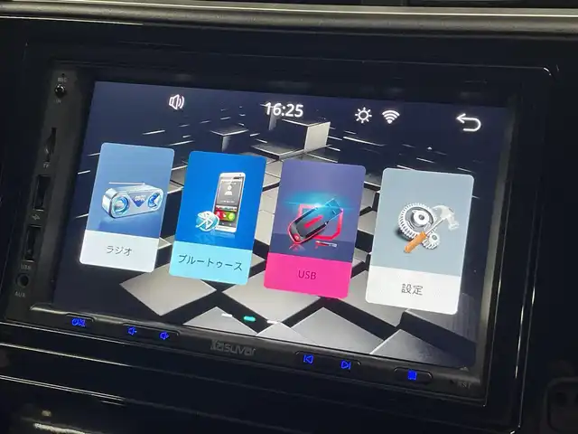 ホンダ シャトル G ホンダセンシング 道央・札幌 2019(令1)年 6.5万km ルナシルバーM ホンダセンシング/・衝突軽減ブレーキ/・レーンキープアシスト/・横滑り防止/レーダークルーズコントロール/社外ディスプレイオーディオ/・Bluetooth/AUX/USB/Apple CarPlay/バックカメラ/ビルトインETC/LEDヘッドライト/LEDフォグランプ/オートライト/プッシュスタート/スマートキー×2/純正フロアマット/純正ドアバイザー/サマータイヤセット積込み/　185/60/15　2019年製　3mm/保証書/取扱説明書