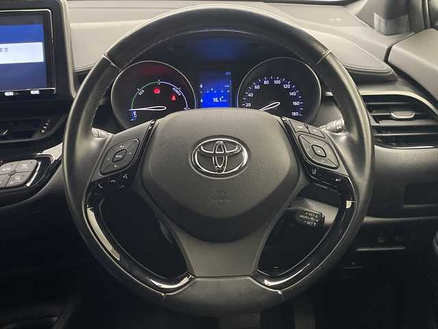 トヨタ Ｃ－ＨＲ S LEDパッケージ 宮崎県 2018(平30)年 4.4万km ホワイトパールクリスタルシャイン ワンオーナー/モデリスタエアロ/純正9インチメモリーナビ/　CD DVD BTオーディオ フルセグTV/バックカメラ/プリクラッシュセーフティ/レーンディパーチャーアラート/アダクティブクルーズコントロール/電子オートブレーキホールド/純正ドライブレコーダー/ステアリングリモコン/革巻きステアリング/オートLEDヘッドライト/ビルトインETC/純正フロアマット