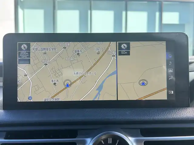 レクサス ＩＳ 300h Fスポーツ 和歌山県 2021(令3)年 5.6万km ソニッククロム 純正12.3インチナビ/フルセグTV/Bluetooth/CD/DVD/USB/バックカメラ/ビルトインETC2.0/ドライブレコーダー/レクサスセーフティセンス/BSM/レーダークルーズコントロール/サンルーフ/革巻きステアリング/ステアリングスイッチ/ステアリングヒーター/レザーシート/前席パワーシート/前席シートヒーター/三眼LEDヘッドライト/オートライト/アダプティブハイビーム/オートワイパー/純正19インチAW/プッシュスタート/スマートキー/スペアキー/カードキー