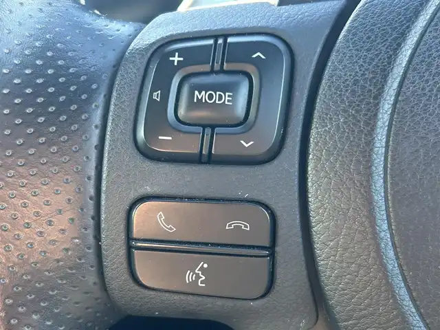 レクサス ＩＳ 300h Fスポーツ 和歌山県 2021(令3)年 5.6万km ソニッククロム 純正12.3インチナビ/フルセグTV/Bluetooth/CD/DVD/USB/バックカメラ/ビルトインETC2.0/ドライブレコーダー/レクサスセーフティセンス/BSM/レーダークルーズコントロール/サンルーフ/革巻きステアリング/ステアリングスイッチ/ステアリングヒーター/レザーシート/前席パワーシート/前席シートヒーター/三眼LEDヘッドライト/オートライト/アダプティブハイビーム/オートワイパー/純正19インチAW/プッシュスタート/スマートキー/スペアキー/カードキー