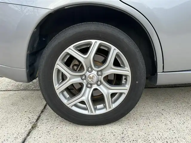 三菱 アウトランダー ＰＨＥＶ G ナビパッケージ 長崎県 2013(平25)年 10万km チタニウムグレーメタリック 純正メモリナビ/（CD/DVD/BT/フルセグ）/バックカメラ/衝突軽減システム/レーンアシスト/レーダークルーズ/ETC/パドルシフト/ハーフレザーシート/ドライブレコーダー/オートライト/ステアリングスイッチ/純正18インチAW/充電ケーブル有り