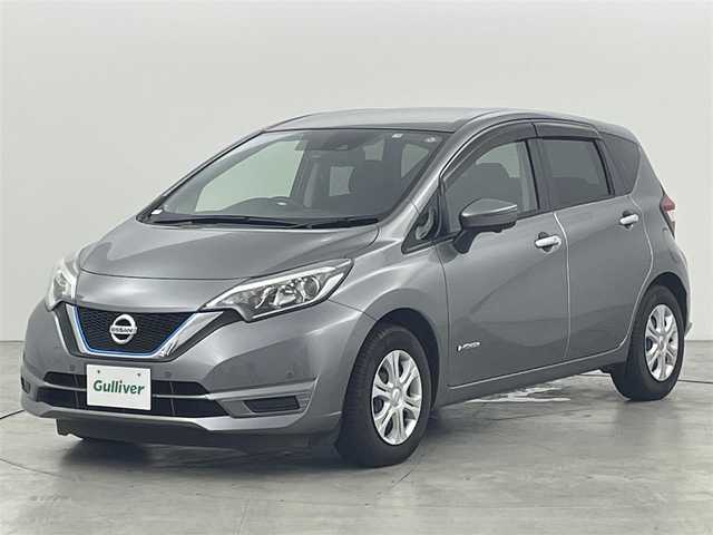 日産 ノート e－パワー X 福岡県 2017(平29)年 3.8万km ダークメタルグレー 純正ナビ（フルセグＴＶ）　/アラウンドビューモニター　/インテリジェントルームミラー　/ＥＴＣ　/前方ドラレコ　/インテリジェントクルコン　/コーナーセンサー　/エマージェンシーブレーキ　/レーンキープ　/ＬＥＤライト