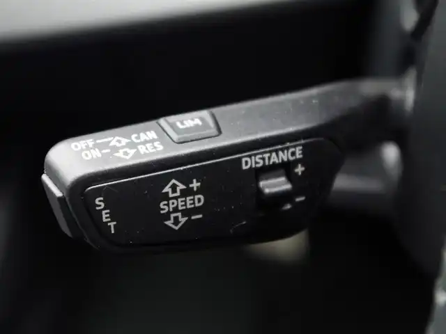アウディ Ａ５ SB2．0TFSI Q スポーツ 埼玉県 2018(平30)年 3.5万km グレイシアホワイトメタリック ブラックハーフレザーシート /アダプティブクルーズコントロール /バーチャルコックピット /CarPlay /パークセンサー /バックカメラ /純正ナビ /ETC /ドライブレコーダー /フルセグTV /前席シートヒーター