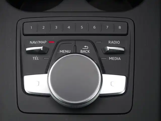 アウディ Ａ５ SB2．0TFSI Q スポーツ 埼玉県 2018(平30)年 3.5万km グレイシアホワイトメタリック ブラックハーフレザーシート /アダプティブクルーズコントロール /バーチャルコックピット /CarPlay /パークセンサー /バックカメラ /純正ナビ /ETC /ドライブレコーダー /フルセグTV /前席シートヒーター