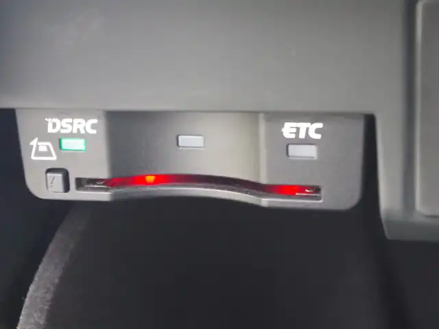 アウディ Ａ５ SB2．0TFSI Q スポーツ 埼玉県 2018(平30)年 3.5万km グレイシアホワイトメタリック ブラックハーフレザーシート /アダプティブクルーズコントロール /バーチャルコックピット /CarPlay /パークセンサー /バックカメラ /純正ナビ /ETC /ドライブレコーダー /フルセグTV /前席シートヒーター