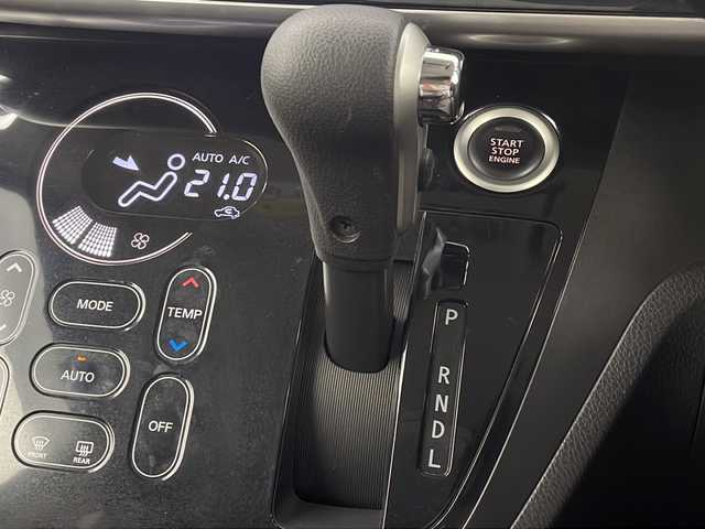 三菱 ｅＫスペース カスタムT 三重県 2014(平26)年 3.7万km シルキーホワイト 禁煙車/純正7インチナビ/・CD/DVD/Bluetooth/iPod/USB/フルセグ/AM/FM/バックカメラ/両側パワースライドドア/HIDヘッドライト/電動格納ミラー/フォグ/純正15インチアルミホイール/運転席シートヒーター