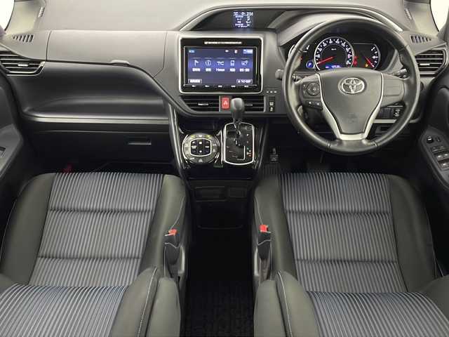 トヨタ ヴォクシー ZS 煌Ⅱ 宮城県 2017(平29)年 4.3万km ホワイトパールクリスタルシャイン 純正フリップダウンモニター/Toyota Safety Sense C/・プリクラッシュセーフティ	/・レーンディパーチャーアラート	/・オートマチックハイビーム	/バックカメラ/純正9型ナビ/・SD.CD.DVD.SD/フルセグTV/両側パワースライドドア/ステアリングスイッチ/革巻ステアリング/LEDヘッドライト/LEDフォグランプ/横滑り防止装置/アイドリングストップ/プッシュスタート/スマートキー/純正16inAW/純正フロアマット/ロールサンシェード/////////