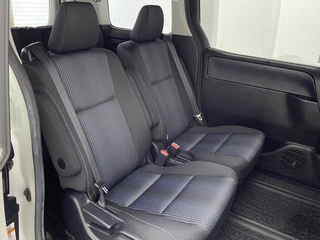 トヨタ ヴォクシー ZS 煌Ⅱ 宮城県 2017(平29)年 4.3万km ホワイトパールクリスタルシャイン 純正フリップダウンモニター/Toyota Safety Sense C/・プリクラッシュセーフティ	/・レーンディパーチャーアラート	/・オートマチックハイビーム	/バックカメラ/純正9型ナビ/・SD.CD.DVD.SD/フルセグTV/両側パワースライドドア/ステアリングスイッチ/革巻ステアリング/LEDヘッドライト/LEDフォグランプ/横滑り防止装置/アイドリングストップ/プッシュスタート/スマートキー/純正16inAW/純正フロアマット/ロールサンシェード/////////