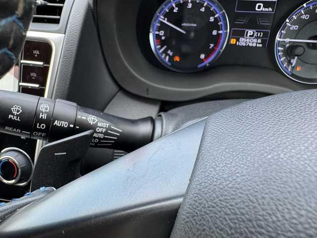 スバル レヴォーグ 1．6GT－S アイサイト 滋賀県 2014(平26)年 10.6万km クリスタルホワイトP 純正フルセグナビ/　フルセグ  Bluetooth CD DVD/バックカメラ/EyeSight Ver3/プリクラッシュブレーキ/全車速追従機能付クルーズコントロール/アクティブレーンキープ/AT誤発進抑制制御/AT後発進抑制制御/車線逸脱警報/ふらつき警報/先行車発進お知らせ/定速クルーズコントロール/パドルシフト/ETC/レザーシート（黒）/純正フロアマット/純正18インチアルミ/スマートキー×2/プッシュスタート/