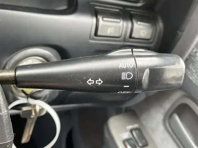 トヨタ ランドクルーザー VX－LTD スペシャルP 岡山県 1994(平6)年 19.8万km ダークグリーンマイカ 社外ナビ/社外ETC/サンルーフ/スペアキー/クルーズコントロール/フルセグTV/純正フロアマット/リフトシート/ドアバイザー/ランバーサポート【D席】/横滑り防止装置