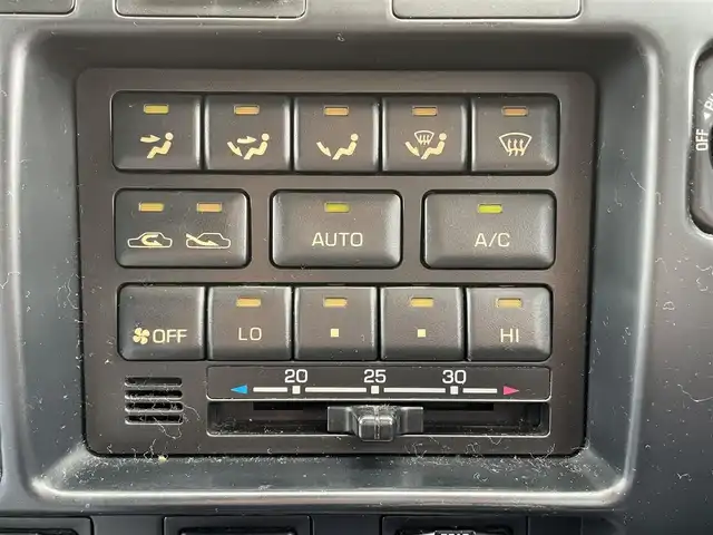 トヨタ ランドクルーザー VX－LTD スペシャルP 岡山県 1994(平6)年 19.8万km ダークグリーンマイカ 社外ナビ/社外ETC/サンルーフ/スペアキー/クルーズコントロール/フルセグTV/純正フロアマット/リフトシート/ドアバイザー/ランバーサポート【D席】/横滑り防止装置