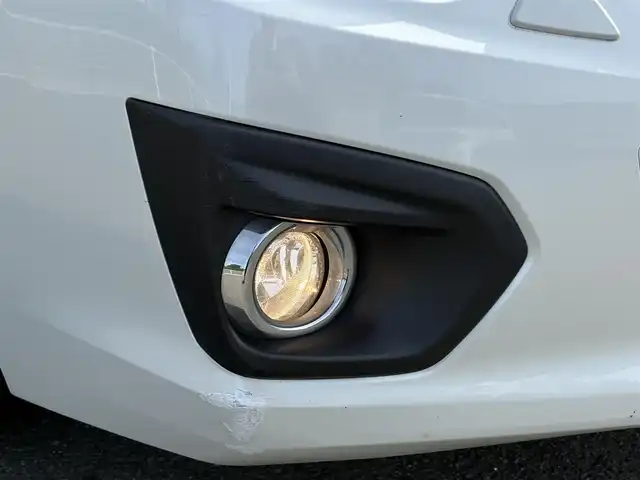 スバル インプレッサ スポーツ 2．0i 岩手県 2012(平24)年 7.2万km サテンホワイトパール 禁煙車/4WD/クルーズコントロール/純正ナビ/→Bluetooth/CD/DVD/FM/AM/バックカメラ/横滑り防止装置/オートライト/フォグライト/〇シガーソケット/〇フロアマット/〇電動格納ミラー/〇ウィンカーミラー/パドルシフト/ETC