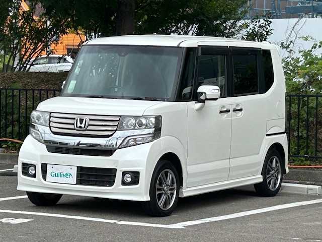 ホンダ Ｎ ＢＯＸ カスタム G SSパッケージ 宮城県 2014(平26)年 8.6万km プレミアムホワイトパール 両側電動スライドドア/CTBA（シティブレーキアクティブシステム）/純正ナビ/バックカメラ/Bluetooth/CD/DVD/フルセグTV/キセノンライト/フォグライト/スマートキー/スペアキー/オートライト/オートエアコン/電動格納ミラー/ドアバイザー