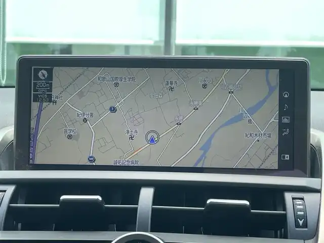レクサス ＮＸ 300h Fスポーツ 和歌山県 2018(平30)年 2.3万km ホワイトノーヴァガラスフレーク 純正ナビ/バックカメラ/フルセグTV/BT/衝突軽減ブレーキ/レーンキープアシスト/ブラインドスポットモニター/レーダークルコン/前後コーナーセンサー/オートライト/サンルーフ/ビルトインETC2.0/ドラレコ/前席/・シートベンチレーション/・シートヒーター/・パワーシート/シートメモリー/ヘッドアップディスプレイ/ステアリングリモコン/ステアリングヒーター/パドルシフト