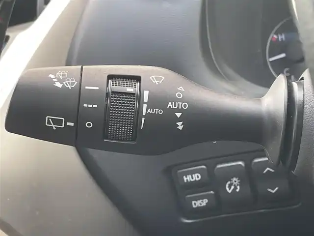 レクサス ＮＸ 300h Fスポーツ 和歌山県 2018(平30)年 2.3万km ホワイトノーヴァガラスフレーク 純正ナビ/バックカメラ/フルセグTV/BT/衝突軽減ブレーキ/レーンキープアシスト/ブラインドスポットモニター/レーダークルコン/前後コーナーセンサー/オートライト/サンルーフ/ビルトインETC2.0/ドラレコ/前席/・シートベンチレーション/・シートヒーター/・パワーシート/シートメモリー/ヘッドアップディスプレイ/ステアリングリモコン/ステアリングヒーター/パドルシフト