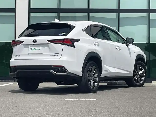 レクサス ＮＸ 300h Fスポーツ 和歌山県 2018(平30)年 2.3万km ホワイトノーヴァガラスフレーク 純正ナビ/バックカメラ/フルセグTV/BT/衝突軽減ブレーキ/レーンキープアシスト/ブラインドスポットモニター/レーダークルコン/前後コーナーセンサー/オートライト/サンルーフ/ビルトインETC2.0/ドラレコ/前席/・シートベンチレーション/・シートヒーター/・パワーシート/シートメモリー/ヘッドアップディスプレイ/ステアリングリモコン/ステアリングヒーター/パドルシフト