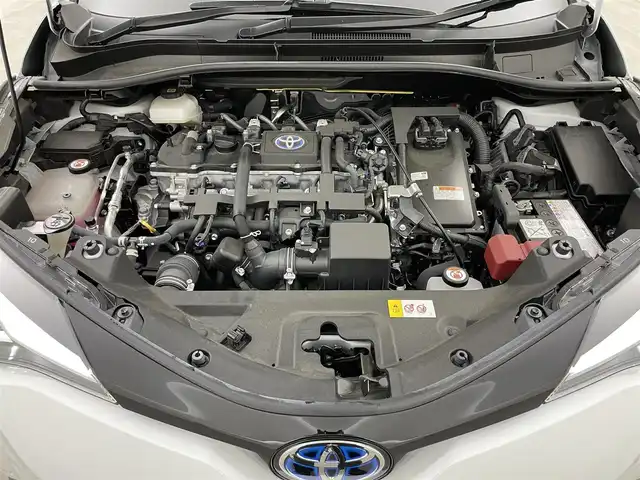 トヨタ Ｃ－ＨＲ G モード ネロセーフティプラスⅢ 岡山県 2023(令5)年 1.8万km プラチナホワイトパールマイカ ワンオーナー/パノラミックビューモニター/純正8インチディスプレイオーディオナビ/地デジフルセグ/Bluetooth/AppleCarPlay/USB/シートヒーター/ブラインドスポットモニター/トヨタセーフティセンス/レーダークルーズコントロール/LEDヘッドライト/フォグランプ/コーナーセンサー/純正18インチアルミホイール/ビルトインETC/前後ドライブレコーダー/純正フロアマット/プッシュスタート /スマートキー