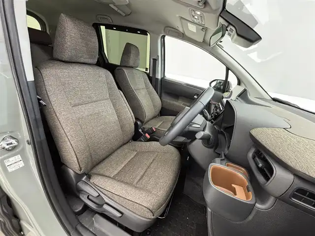 トヨタ シエンタ ハイブリッド Z 滋賀県 2023(令5)年 2.8万km アーバンカーキ 純正10.5インチナビ/【Bluetooth/フルセグTV/USB/Miracast】/トヨタセーフティセンス/・プリクラッシュセーフティ/・レーントレーシングアシスト/・レーダークルーズコントロール/・オートマチックハイビーム/両側パワースライドドア/全方位カメラ/ブラインドスポットモニター/クリアランスソナー/LEDヘッドライト/D/Nシートヒーター/ステアリングヒーター/ビルトインETC2.0/後席サンシェード/プッシュスタート/スマートキー/ステアリングリモコン