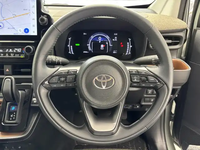 トヨタ シエンタ ハイブリッド Z 滋賀県 2023(令5)年 2.8万km アーバンカーキ 純正10.5インチナビ/【Bluetooth/フルセグTV/USB/Miracast】/トヨタセーフティセンス/・プリクラッシュセーフティ/・レーントレーシングアシスト/・レーダークルーズコントロール/・オートマチックハイビーム/両側パワースライドドア/全方位カメラ/ブラインドスポットモニター/クリアランスソナー/LEDヘッドライト/D/Nシートヒーター/ステアリングヒーター/ビルトインETC2.0/後席サンシェード/プッシュスタート/スマートキー/ステアリングリモコン