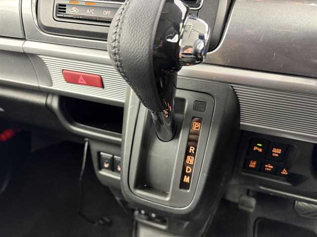 スズキ スペーシア ギア HYBRID XZターボ 愛知県 2021(令3)年 4.8万km アクティブイエロー/ガンメタリック2トーン スズキセーフティサポート/衝突被害軽減ブレーキ/車線逸脱警報機能/レーダークルーコントロール/ステアリングスイッチ/両側電動スライドドア/純正ナビ/ワンセグTV/Bluetooth接続/皮巻きステアリング/ステアリングスイッチ/パドルシフト/D席/N席シートヒーター/ビルトインETC/後席サーキュレーター/スペアキー/カーテンエアバック/サイドエアバック/スマートキー/プッシュスタート