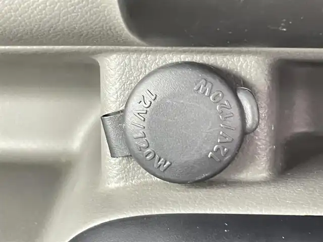 スズキ エブリイ JOINターボ 千葉県 2021(令3)年 2.5万km クールカーキPM スズキセーフティサポート/・衝突軽減ブレーキ/・レーンキープアシスト/・ふらつき警報/・コーナーセンサー/純正オーディオ/オートライト/ヘッドライトレベライザー/リモコンキー/純正ゴムマット