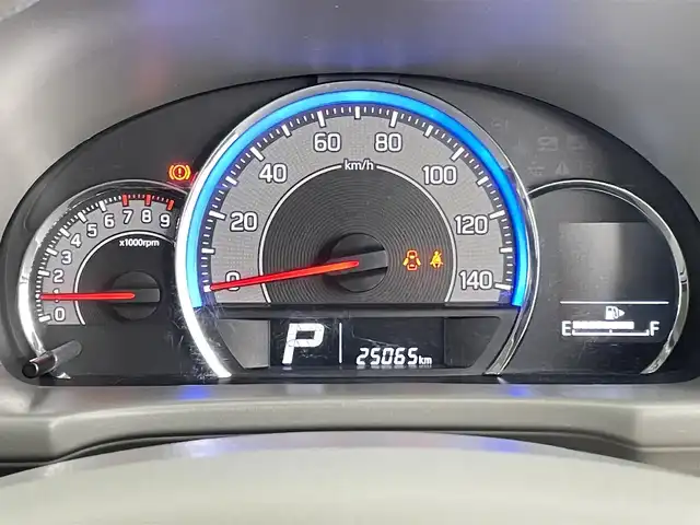 スズキ エブリイ JOINターボ 千葉県 2021(令3)年 2.5万km クールカーキPM スズキセーフティサポート/・衝突軽減ブレーキ/・レーンキープアシスト/・ふらつき警報/・コーナーセンサー/純正オーディオ/オートライト/ヘッドライトレベライザー/リモコンキー/純正ゴムマット