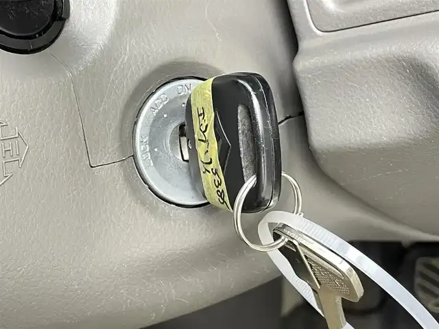 スズキ エブリイ JOINターボ 千葉県 2021(令3)年 2.5万km クールカーキPM スズキセーフティサポート/・衝突軽減ブレーキ/・レーンキープアシスト/・ふらつき警報/・コーナーセンサー/純正オーディオ/オートライト/ヘッドライトレベライザー/リモコンキー/純正ゴムマット