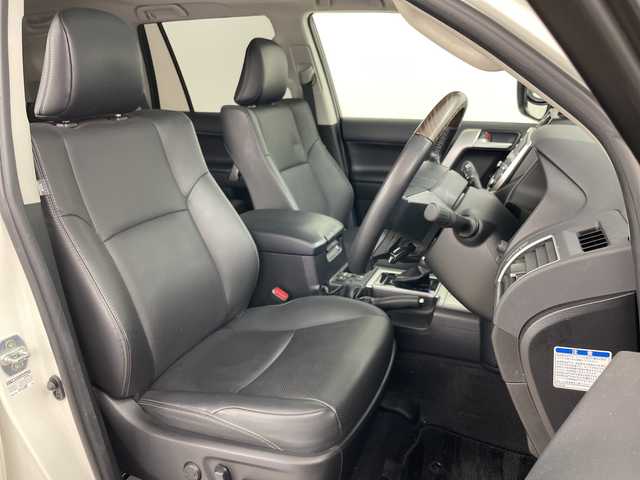 トヨタ ランドクルーザー プラド TX Lパッケージ 道央・札幌 2023(令5)年 3.7万km ホワイトパールクリスタルシャイン ・4WD/・寒冷地仕様/・純正ディスプレイオーディオナビ(BT&Miracast&スマホ連携)/・全方位モニター/・サンルーフ/・モデリスタエアロ(F.R)/・トヨタセーフティセンス/・D/N席パワーシート/・D/N席シートヒーター/・D/N席ベンチレーション/・サンルーフ/・ルーフレール/・ドアミラーヒーター/・純正エンジンスターター/・スマートキー/・スペアキー/・社外AW22インチ/・ワンオーナー