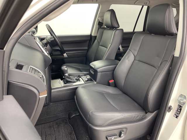 トヨタ ランドクルーザー プラド TX Lパッケージ 道央・札幌 2023(令5)年 3.7万km ホワイトパールクリスタルシャイン ・4WD/・寒冷地仕様/・純正ディスプレイオーディオナビ(BT&Miracast&スマホ連携)/・全方位モニター/・サンルーフ/・モデリスタエアロ(F.R)/・トヨタセーフティセンス/・D/N席パワーシート/・D/N席シートヒーター/・D/N席ベンチレーション/・サンルーフ/・ルーフレール/・ドアミラーヒーター/・純正エンジンスターター/・スマートキー/・スペアキー/・社外AW22インチ/・ワンオーナー