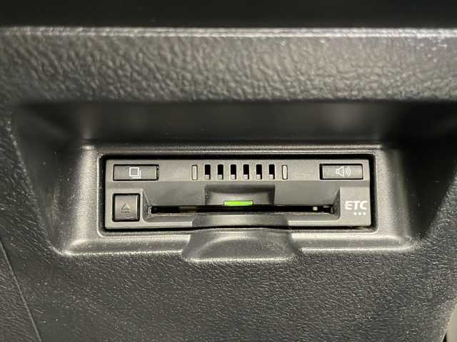 トヨタ ヴィッツ ハイブリッド F 千葉県 2017(平29)年 5.5万km スーパーホワイトⅡ 純正ナビ/・AM/FM/CD/BT/フルセグTV/バックカメラ/ビルドインETC/横滑り防止装置/電動格納ミラー/オートライト/ドライブレコーダー