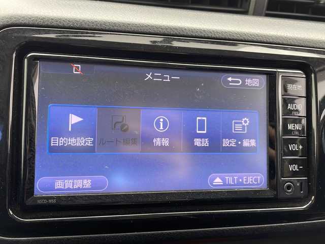 トヨタ ヴィッツ ハイブリッド F 千葉県 2017(平29)年 5.5万km スーパーホワイトⅡ 純正ナビ/・AM/FM/CD/BT/フルセグTV/バックカメラ/ビルドインETC/横滑り防止装置/電動格納ミラー/オートライト/ドライブレコーダー