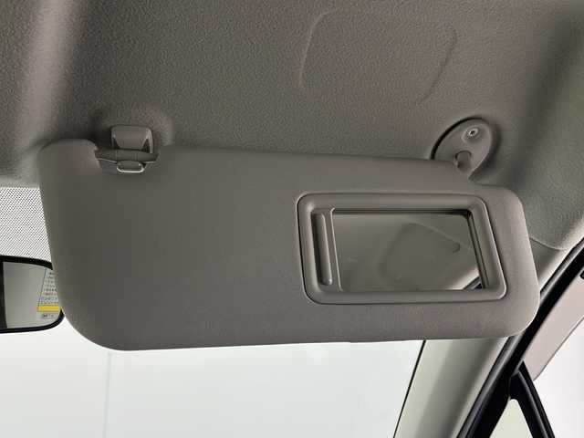 トヨタ ヴィッツ ハイブリッド F 千葉県 2017(平29)年 5.5万km スーパーホワイトⅡ 純正ナビ/・AM/FM/CD/BT/フルセグTV/バックカメラ/ビルドインETC/横滑り防止装置/電動格納ミラー/オートライト/ドライブレコーダー