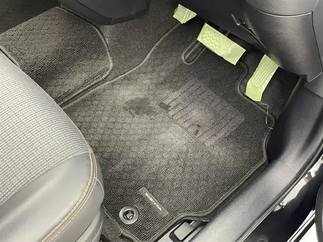 トヨタ シエンタ G クエロ 群馬県 2018(平30)年 6.2万km ブラックマイカ 禁煙車　純正７インチナビ　ビルトインＥＴＣ　アイドリングストップ　オートハイビーム　オートライト　ＬＥＤライト　両側パワースライドドア　純正フロアマット　バックカメラ　プッシュスタート　電格ミラー