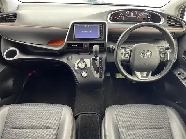 トヨタ シエンタ G クエロ 群馬県 2018(平30)年 6.2万km ブラックマイカ 禁煙車　純正７インチナビ　ビルトインＥＴＣ　アイドリングストップ　オートハイビーム　オートライト　ＬＥＤライト　両側パワースライドドア　純正フロアマット　バックカメラ　プッシュスタート　電格ミラー