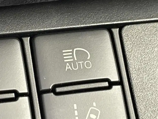 トヨタ シエンタ G クエロ 群馬県 2018(平30)年 6.2万km ブラックマイカ 禁煙車　純正７インチナビ　ビルトインＥＴＣ　アイドリングストップ　オートハイビーム　オートライト　ＬＥＤライト　両側パワースライドドア　純正フロアマット　バックカメラ　プッシュスタート　電格ミラー