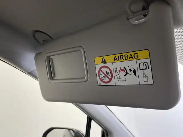 トヨタ シエンタ G クエロ 群馬県 2018(平30)年 6.2万km ブラックマイカ 禁煙車　純正７インチナビ　ビルトインＥＴＣ　アイドリングストップ　オートハイビーム　オートライト　ＬＥＤライト　両側パワースライドドア　純正フロアマット　バックカメラ　プッシュスタート　電格ミラー