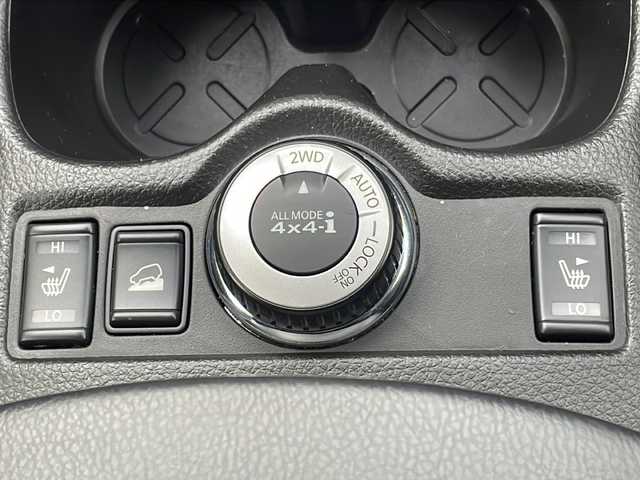 日産 エクストレイル 20X エマージェンシーブレーキ 福島県 2015(平27)年 6.3万km ダイヤモンドブラック 2WD4WD切替有 7人乗 純正ナビ フルセグTV Bluetooth バックカメラ 衝突軽減ブレーキ シートヒーター ETC コーナーセンサー オートライト フォグランプ カプロンシート スマートキー