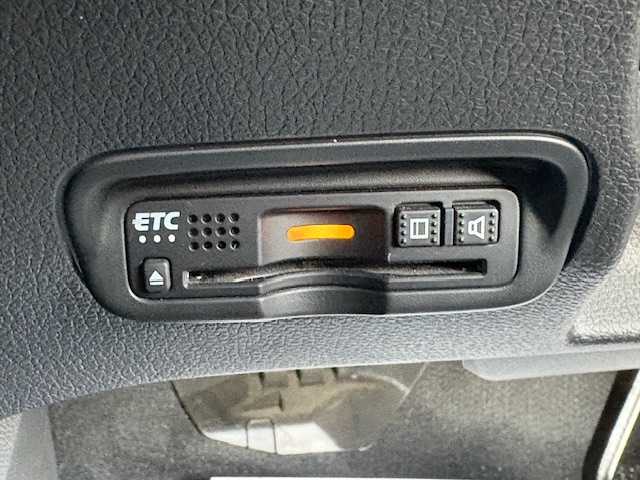 ホンダ ヴェゼル ハイブリッド X ホンダセンシング 大阪府 2018(平30)年 5.6万km クリスタルブラックパール 純正ナビ/フルセグ/バックカメラ/Bluetooth/CD/DVD/ホンダセンシング/パドルシフト/ドライブレコーダー/ビルトインETC/LEDヘッドライト/電子パーキング/プッシュスタート/スマートキー×2