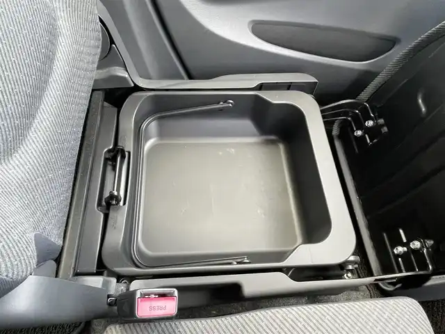 スズキ ワゴンＲ FX 岡山県 2015(平27)年 2.6万km フィズブルーパールメタリック 登録時走行距離：25115km/禁煙車/純正オーディオ/　(CD/AM/FM/AUX)/シートヒーター/ヘッドライトレベライザー/リモコンキー/アイドリングストップ/純正ホイールキャップ/ドアバイザー/電動格納ミラー/純正フロアマット/横滑防止装置/盗難防止装置