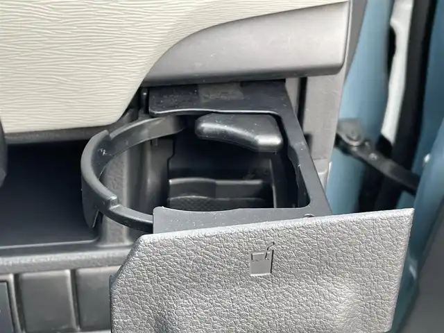 スズキ ワゴンＲ FX 岡山県 2015(平27)年 2.6万km フィズブルーパールメタリック 登録時走行距離：25115km/禁煙車/純正オーディオ/　(CD/AM/FM/AUX)/シートヒーター/ヘッドライトレベライザー/リモコンキー/アイドリングストップ/純正ホイールキャップ/ドアバイザー/電動格納ミラー/純正フロアマット/横滑防止装置/盗難防止装置