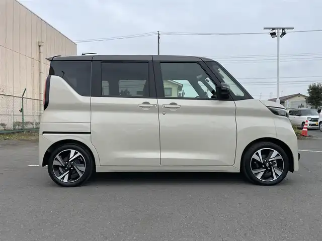 日産 ルークス HWS Gターボ プロパイロットED 東京都 2024(令6)年 1.5万km フローズンバニラパール/アッシュブラウンM ケンウッドナビ/アラウンドビューモニター/エマージェンシーブレーキ/車線逸脱警報/ソナー/プロパイロット/ETC/アイドリングストップ/ドライブレコーダー/ステアリングスイッチ/両側電動スライドドア