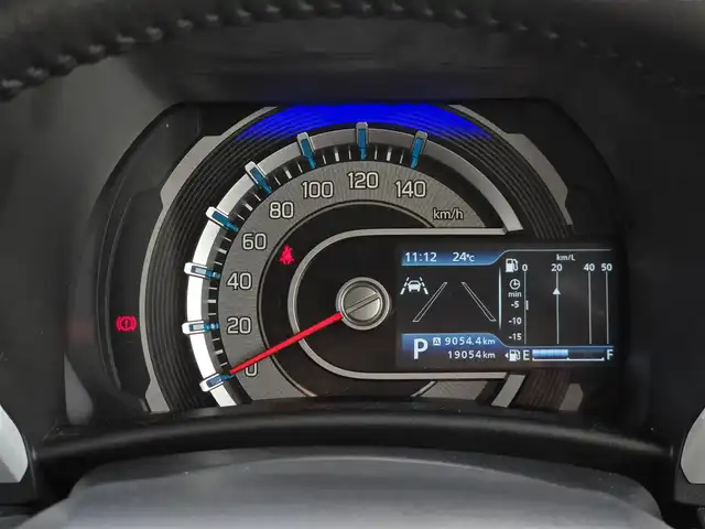 スズキ ハスラー HYBRID X 鹿児島県 2022(令4)年 1.9万km ピュアホワイトP アダプティブクルーズコントロール　/Ｄ＋Ｎ席シートヒーター　/全方位カメラ　/ビルトインＥＴＣ　/純正メモリーナビ　/Ｂｌｕｅｔｏｏｔｈオーディオ　/コーナーセンサー　/純正アルミホイール（１５インチ）/LEDヘッドライト/横滑り防止装置/レーンキープアシスト/プッシュスタート/スマートキー/エアバッグ(W＋サイド)/衝突被害軽減システム