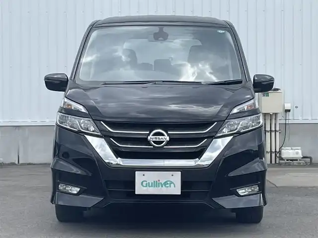 日産 セレナ ハイウェイスター 愛媛県 2017(平29)年 3.2万km ダイヤモンドブラック フリップダウンモニター/両側パワースライドドア/純正ナビ/CD/DVD/BD/BT/MSV/iPod/フルセグTV/ETC/バックカメラ/クルーズコントロール/LEDヘッドライト/オートライト/フォグランプ/純正フロアマット/純正16インチアルミホイール/盗難防止装置/衝突被害軽減システム/アイドリングストップ/3列シート/USB入力端子/プッシュスタート/スマートキー