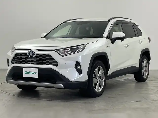 トヨタ ＲＡＶ４ ハイブリットG 群馬県 2020(令2)年 5万km ホワイトパールクリスタルシャイン 純正９型ナビ　フルセグＴＶ　バックカメラ　電動リアゲート　パワーシート　シートヒーター　ステアリングヒーター　衝突被害軽減ブレーキ　ルーフレール　ＬＥＤヘッドライト　前方ドラレコ　ＥＴＣ２．０　禁煙