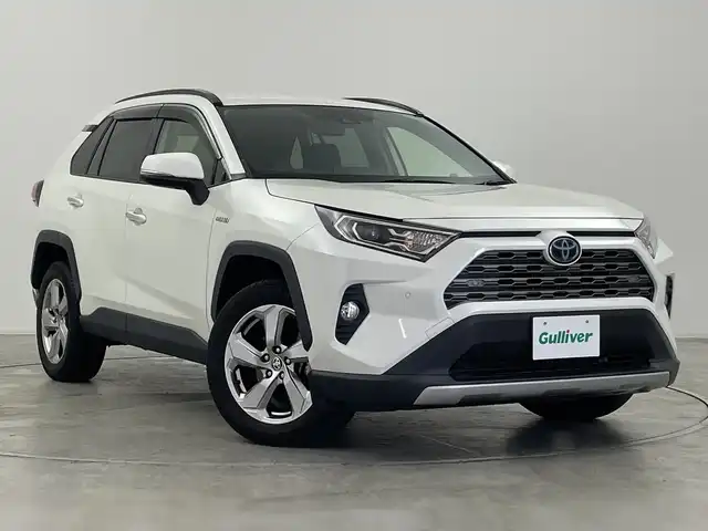 トヨタ ＲＡＶ４ ハイブリットG 群馬県 2020(令2)年 5万km ホワイトパールクリスタルシャイン 純正９型ナビ　フルセグＴＶ　バックカメラ　電動リアゲート　パワーシート　シートヒーター　ステアリングヒーター　衝突被害軽減ブレーキ　ルーフレール　ＬＥＤヘッドライト　前方ドラレコ　ＥＴＣ２．０　禁煙