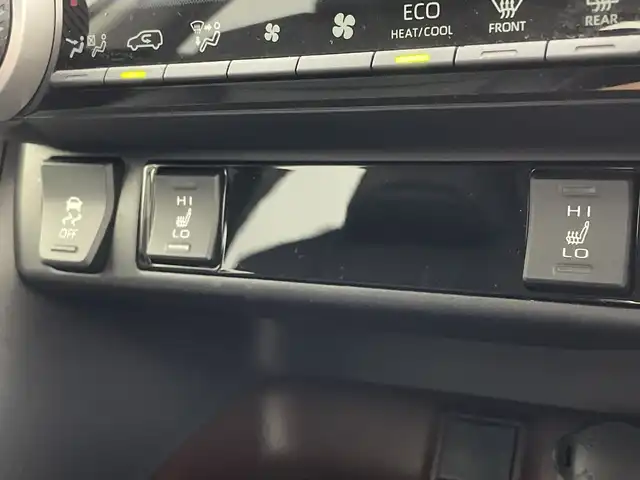 トヨタ ＲＡＶ４ ハイブリットG 群馬県 2020(令2)年 5万km ホワイトパールクリスタルシャイン 純正９型ナビ　フルセグＴＶ　バックカメラ　電動リアゲート　パワーシート　シートヒーター　ステアリングヒーター　衝突被害軽減ブレーキ　ルーフレール　ＬＥＤヘッドライト　前方ドラレコ　ＥＴＣ２．０　禁煙