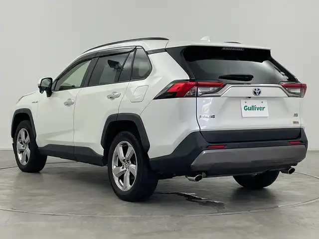 トヨタ ＲＡＶ４ ハイブリットG 群馬県 2020(令2)年 5万km ホワイトパールクリスタルシャイン 純正９型ナビ　フルセグＴＶ　バックカメラ　電動リアゲート　パワーシート　シートヒーター　ステアリングヒーター　衝突被害軽減ブレーキ　ルーフレール　ＬＥＤヘッドライト　前方ドラレコ　ＥＴＣ２．０　禁煙