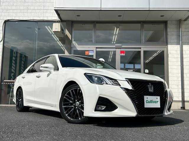 トヨタ クラウン アスリート S-T 埼玉県 2015(平27)年 8万km ホワイトパールクリスタルシャイン 純正ナビ/クルーズコントロール/前席パワーシート/ビルトインETC/ドライブレコーダー（FR）/LEDヘッドライト/LEDフォグランプ/ステアリングスイッチ/プッシュスタート/スマートキー/純正18インチアルミホイール/純正フロアマット/保証書/取扱説明書