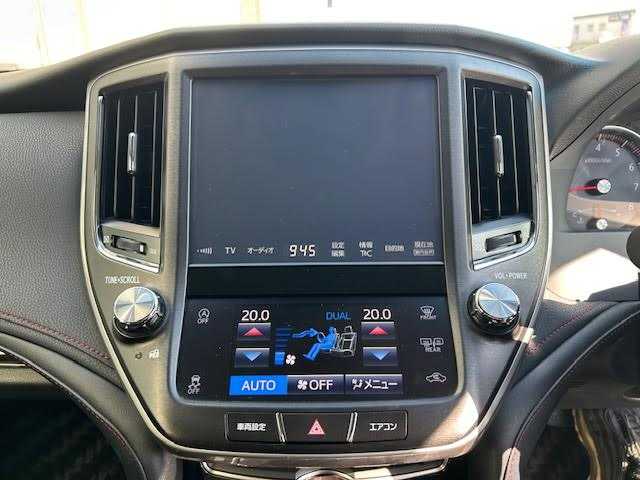 トヨタ クラウン アスリート S-T 埼玉県 2015(平27)年 8万km ホワイトパールクリスタルシャイン 純正ナビ/クルーズコントロール/前席パワーシート/ビルトインETC/ドライブレコーダー（FR）/LEDヘッドライト/LEDフォグランプ/ステアリングスイッチ/プッシュスタート/スマートキー/純正18インチアルミホイール/純正フロアマット/保証書/取扱説明書